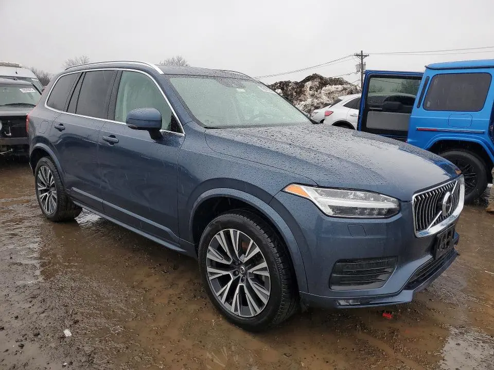 2021 VOLVO XC90 T6 MOMENTUM  