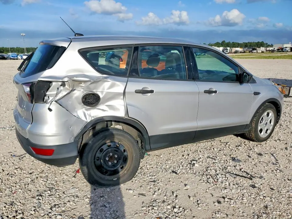 2017 FORD ESCAPE S  