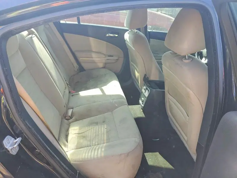 2012 DODGE CHARGER SE  