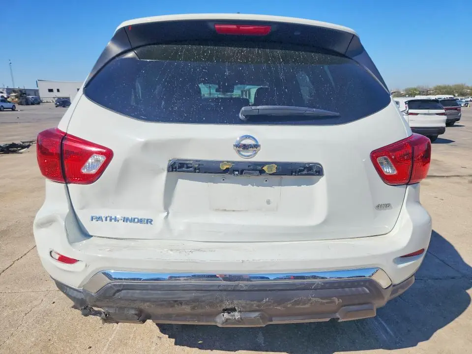 2017 NISSAN PATHFINDER S  