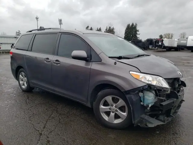 2012 TOYOTA SIENNA LE  
