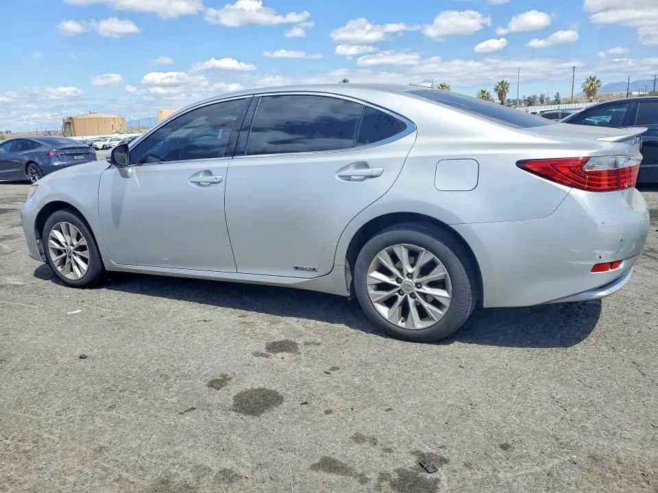 2013 LEXUS ES 300H  