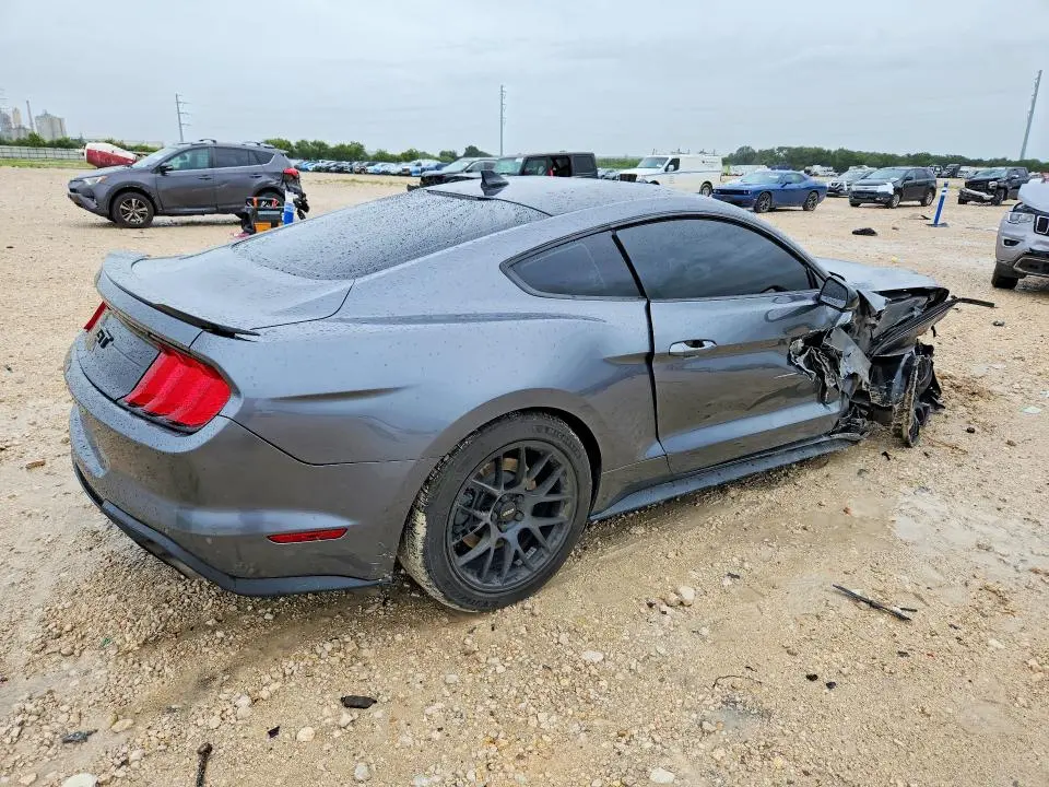 2022 FORD MUSTANG GT  