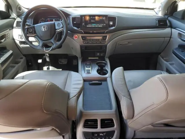 2021 HONDA PILOT SE  