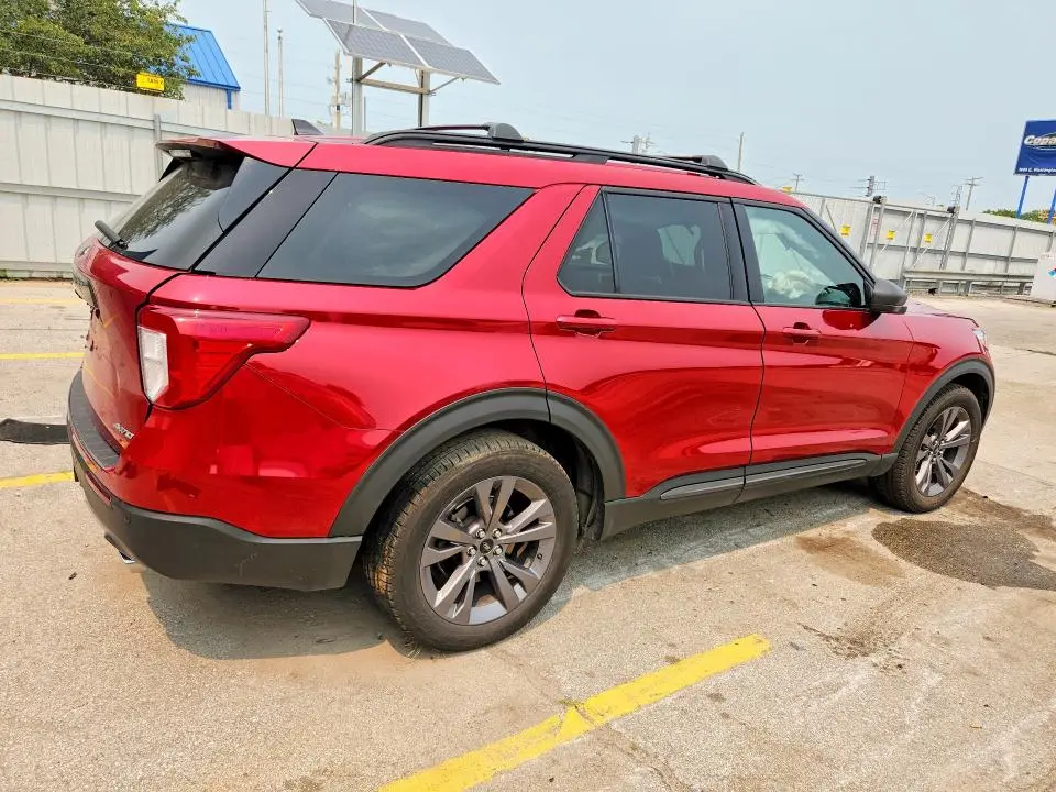 2021 FORD EXPLORER XLT  
