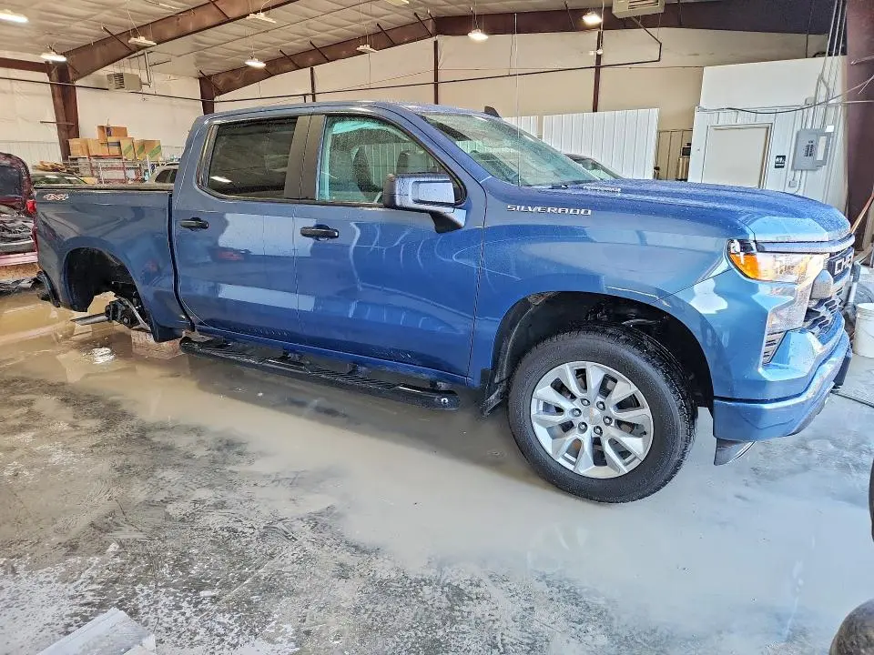 2024 CHEVROLET SILVERADO K1500 CUSTOM  