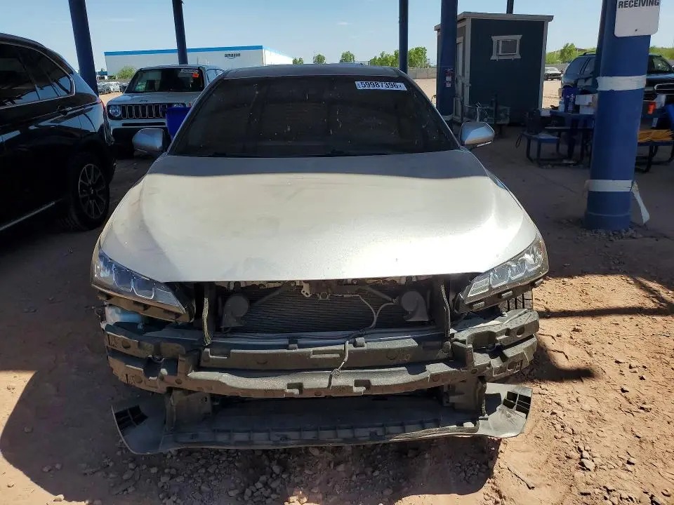 2020 TOYOTA AVALON XLE  