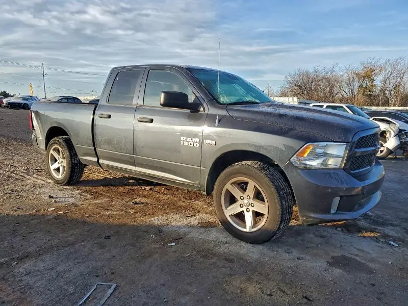 2013 RAM 1500 ST  
