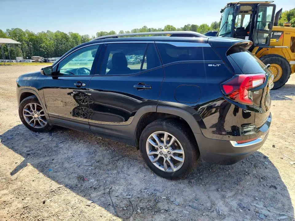 2022 GMC TERRAIN SLT  