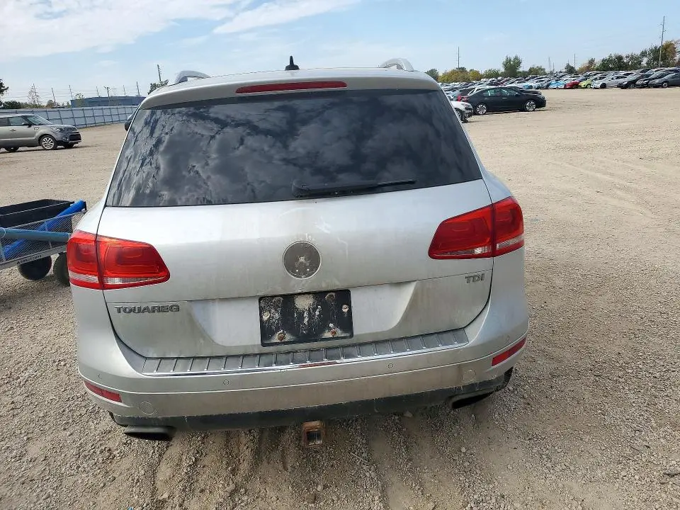 2012 VOLKSWAGEN TOUAREG V6 TDI  