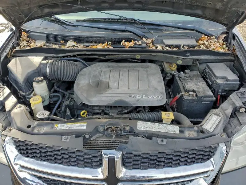 2011 DODGE GRAND CARAVAN CREW  