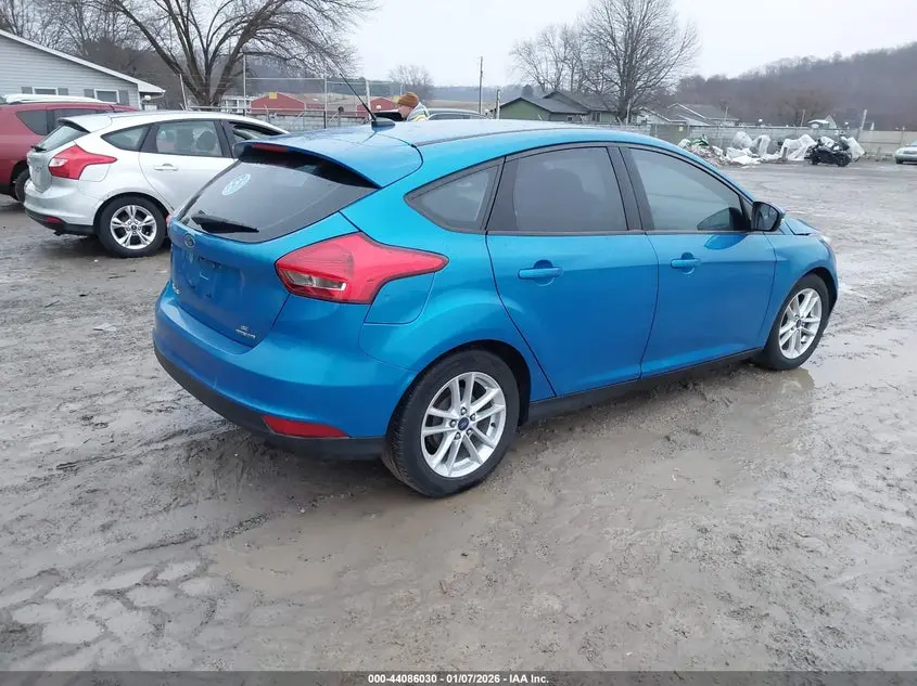 2016 FORD FOCUS SE