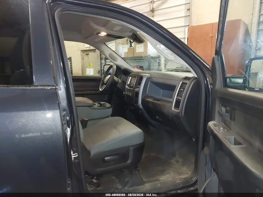2019 RAM 1500 CLASSIC TRADESMAN  4X4 5'7 BOX