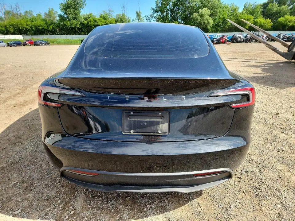 2025 TESLA MODEL 3   