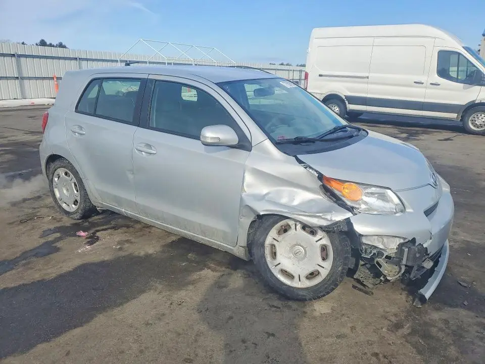 2010 TOYOTA SCION XD   
