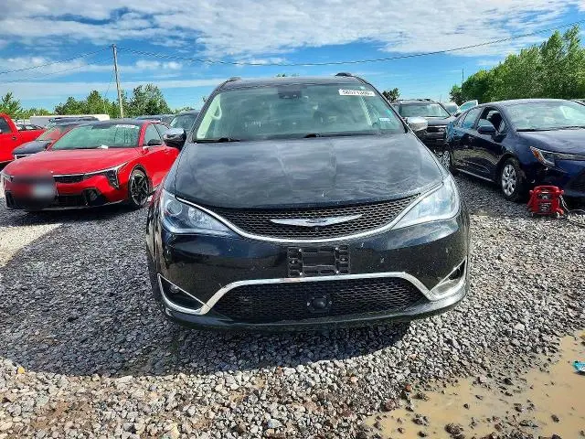 2018 CHRYSLER PACIFICA LIMITED  