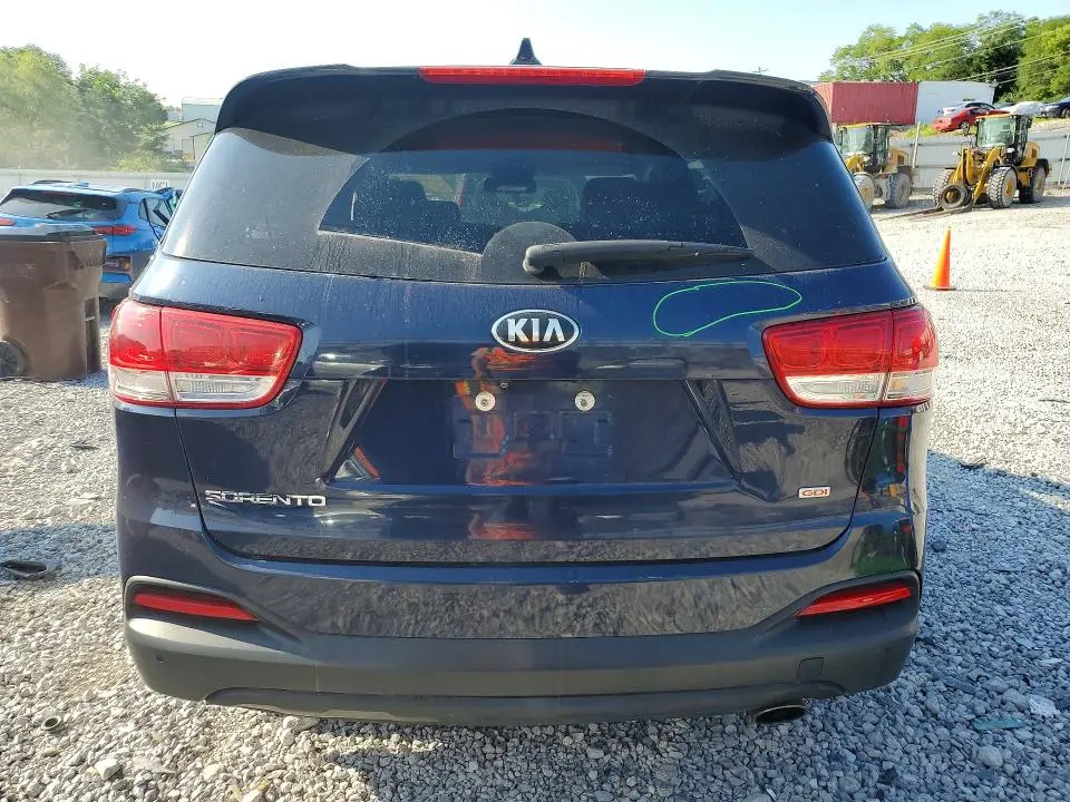 2017 KIA SORENTO LX  