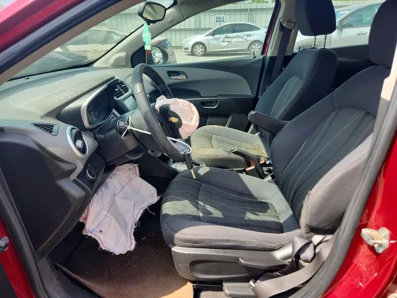 2017 CHEVROLET SONIC LT  