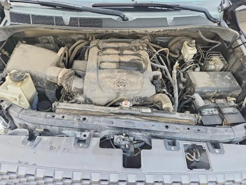 2018 TOYOTA TUNDRA CREWMAX SR5  