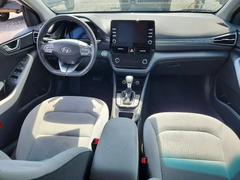 2022 HYUNDAI IONIQ SE  