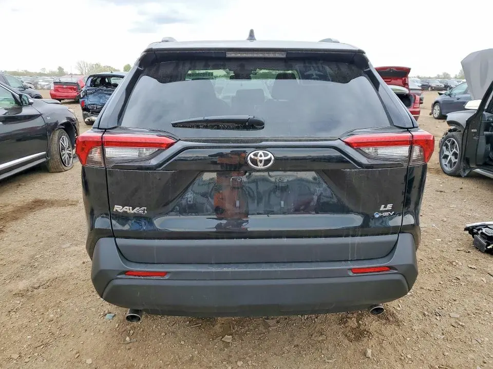 2025 TOYOTA RAV4 LE  