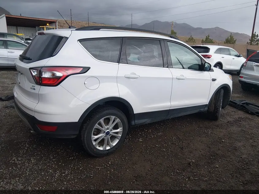 2018 FORD ESCAPE SE