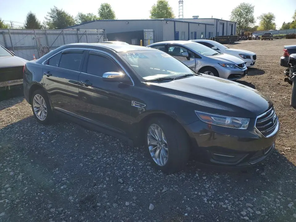 2015 FORD TAURUS LIMITED  