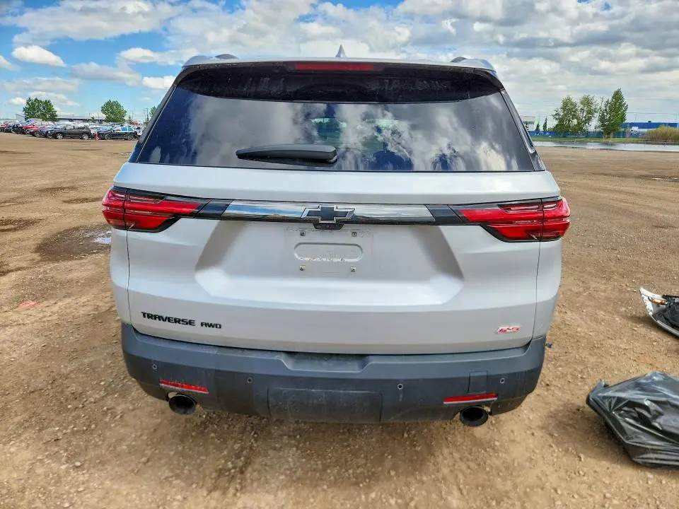 2022 CHEVROLET TRAVERSE RS  