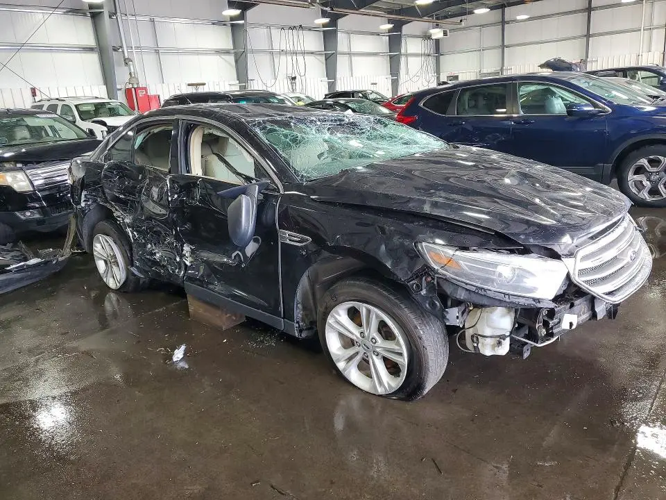 2016 FORD TAURUS SE  