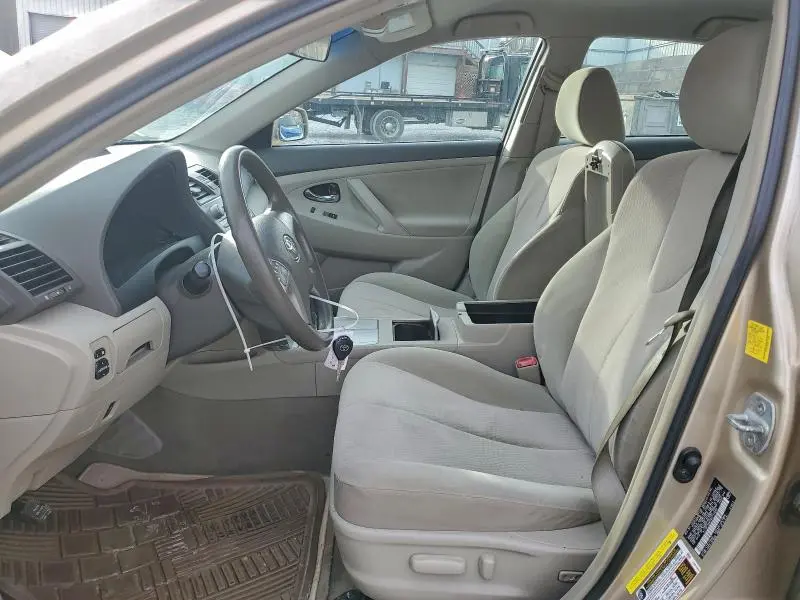 2011 TOYOTA CAMRY BASE  