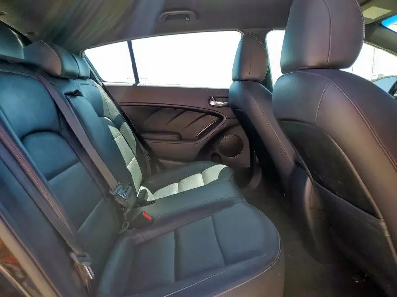 2017 KIA FORTE EX  