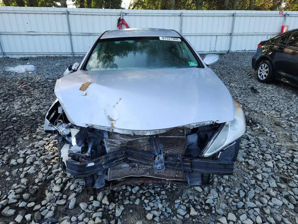 2011 HYUNDAI SONATA GLS  