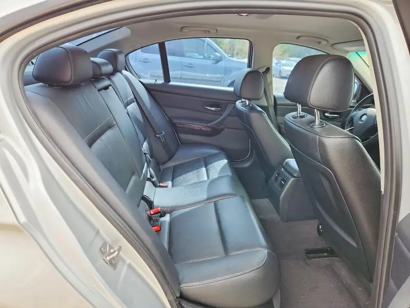 2011 BMW 328 XI  