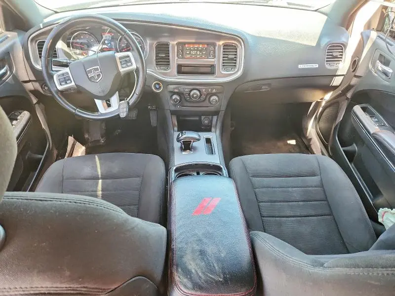 2013 DODGE CHARGER SE  