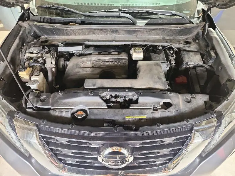 2017 NISSAN PATHFINDER SL  