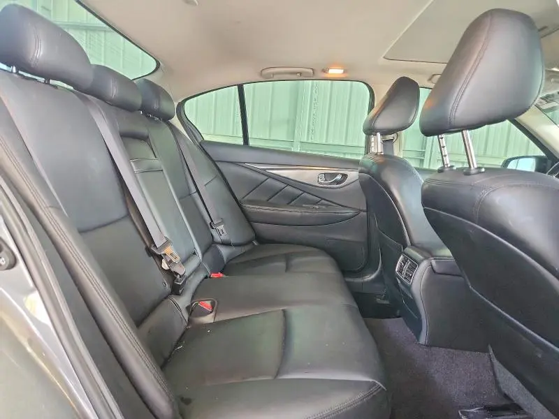 2016 INFINITI Q50   