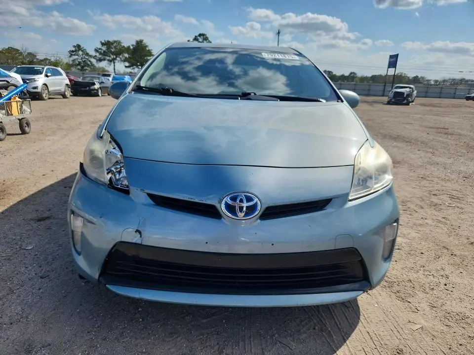 2015 TOYOTA PRIUS THREE  