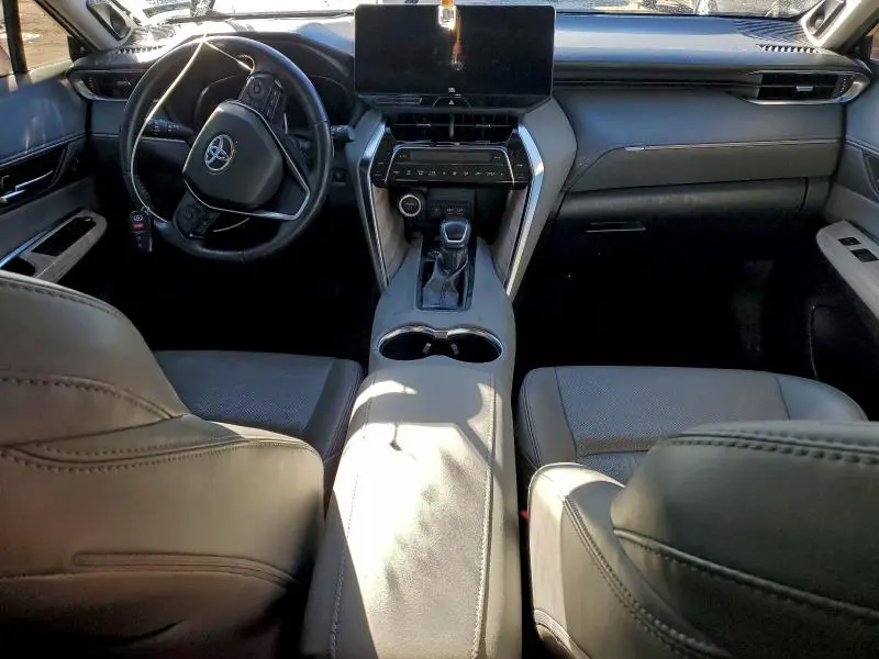 2023 TOYOTA VENZA LE  