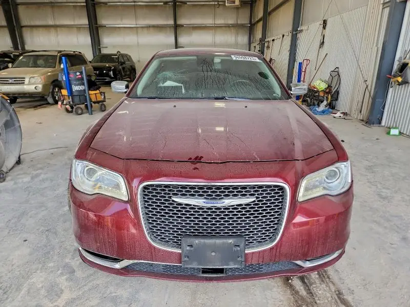 2019 CHRYSLER 300 LIMITED  
