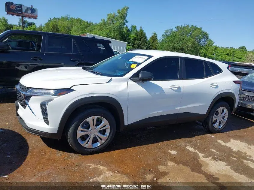 2025 CHEVROLET TRAX FWD LS