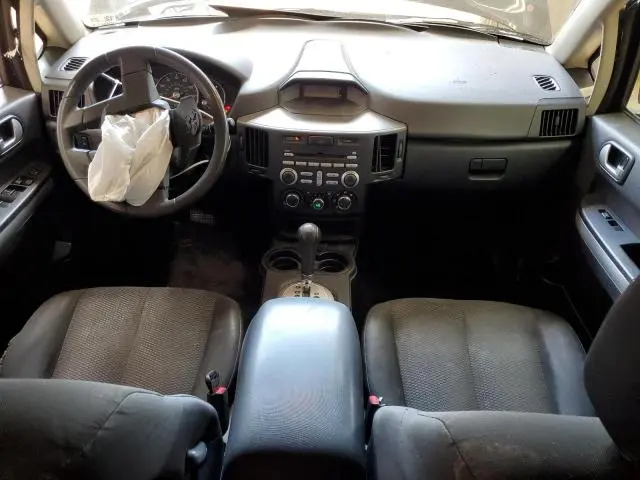 2011 MITSUBISHI ENDEAVOR LS