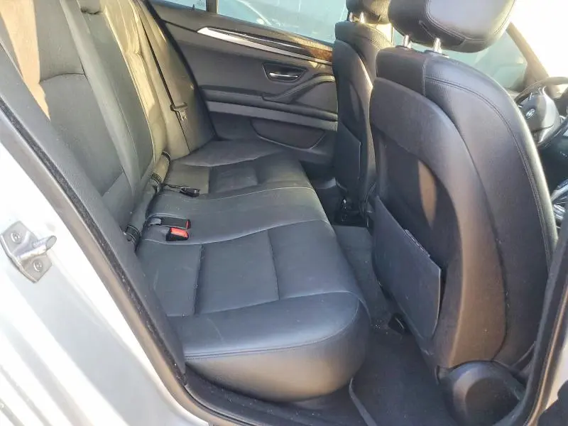 2015 BMW 528 XI  