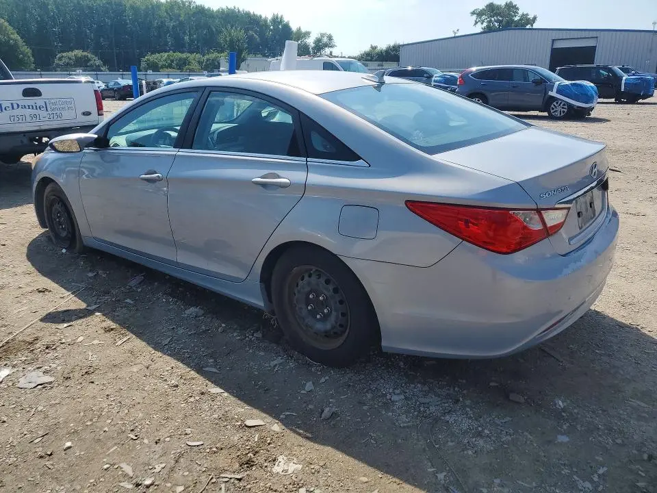 2011 HYUNDAI SONATA GLS  
