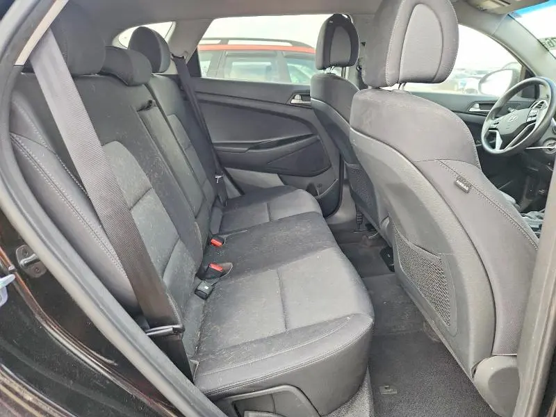 2018 HYUNDAI TUCSON SE  