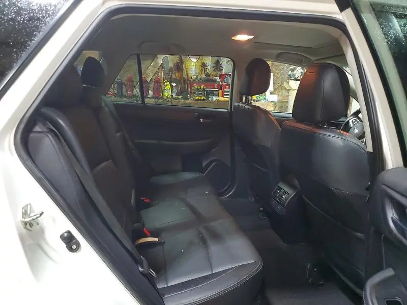 2017 SUBARU OUTBACK 3.6R LIMITED  