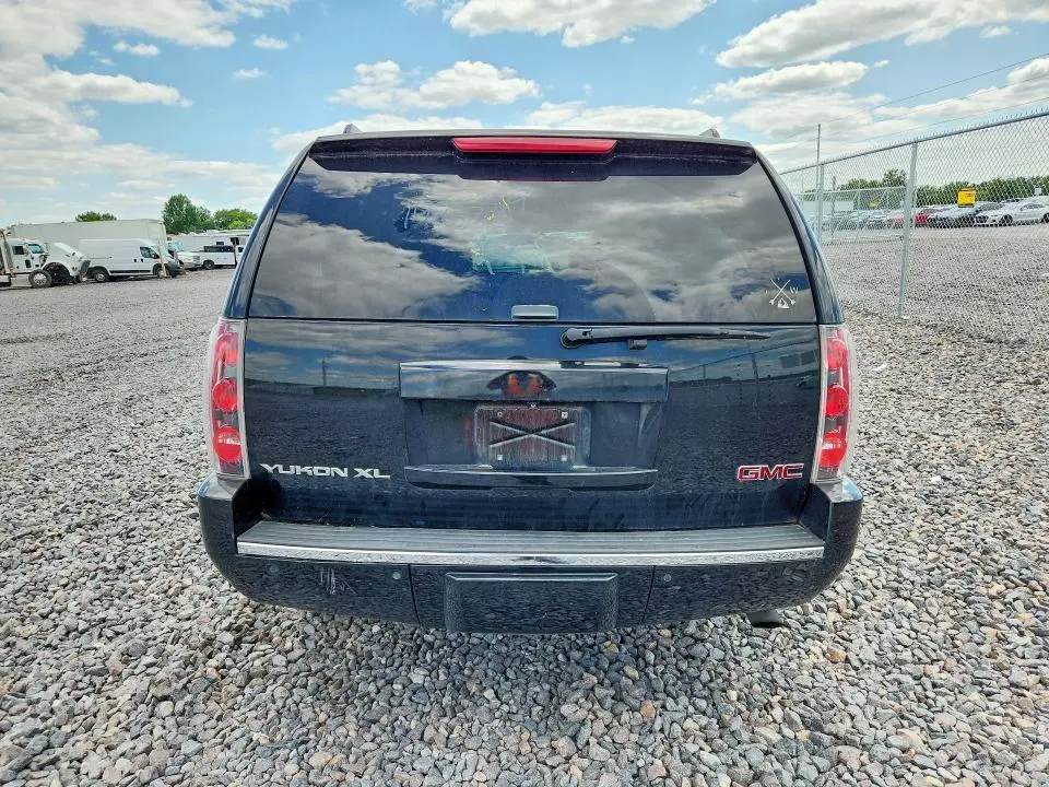 2014 GMC YUKON XL DENALI  