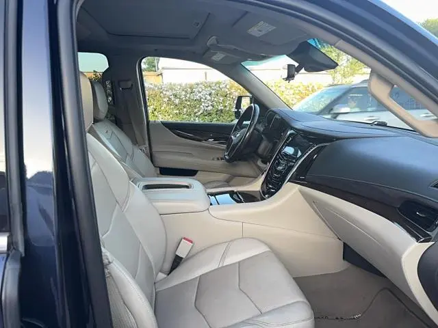 2020 CADILLAC ESCALADE PREMIUM LUXURY  