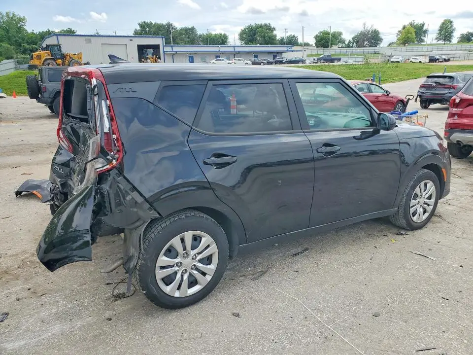 2022 KIA SOUL LX  
