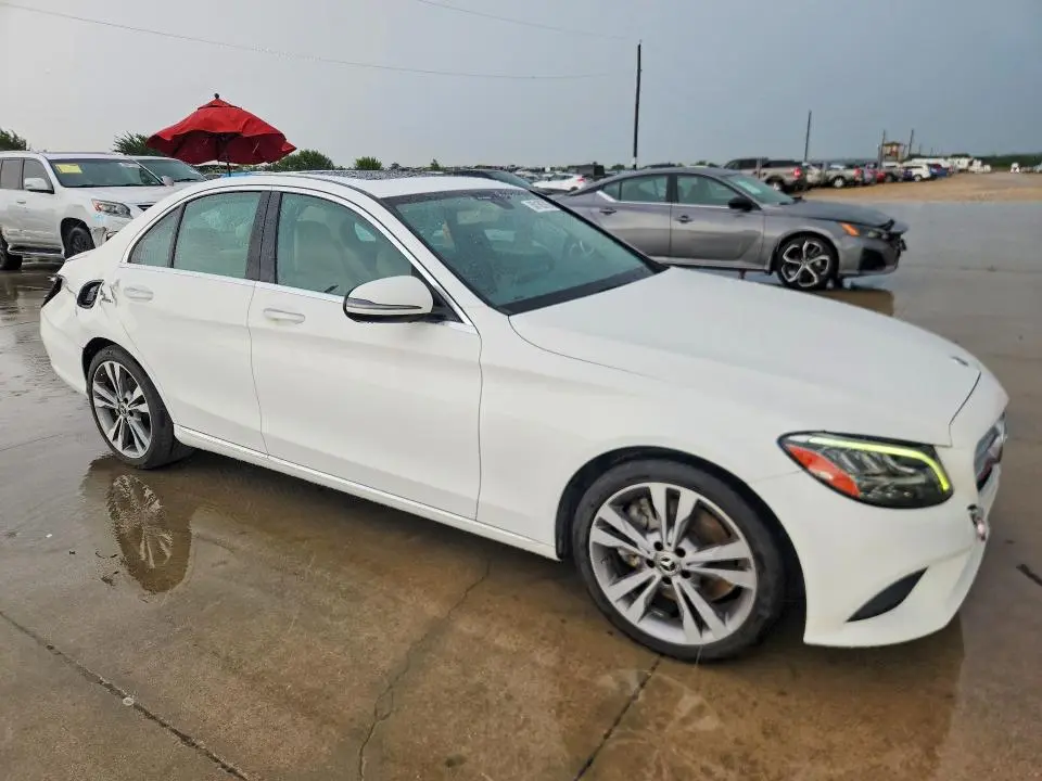 2019 MERCEDES-BENZ C 300  