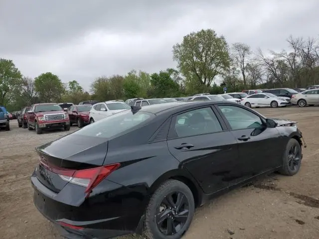 2022 HYUNDAI ELANTRA SEL
